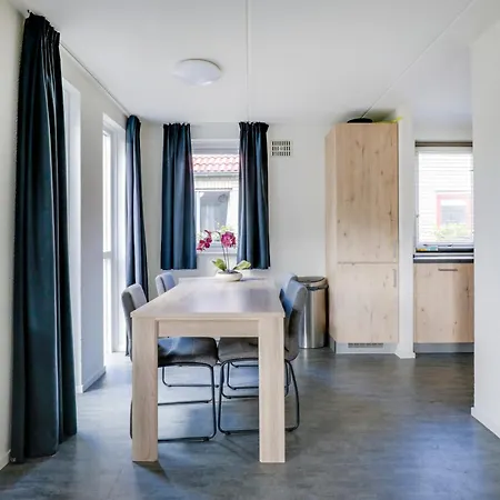 Feriehus 5 - Persoons Forest 10 *